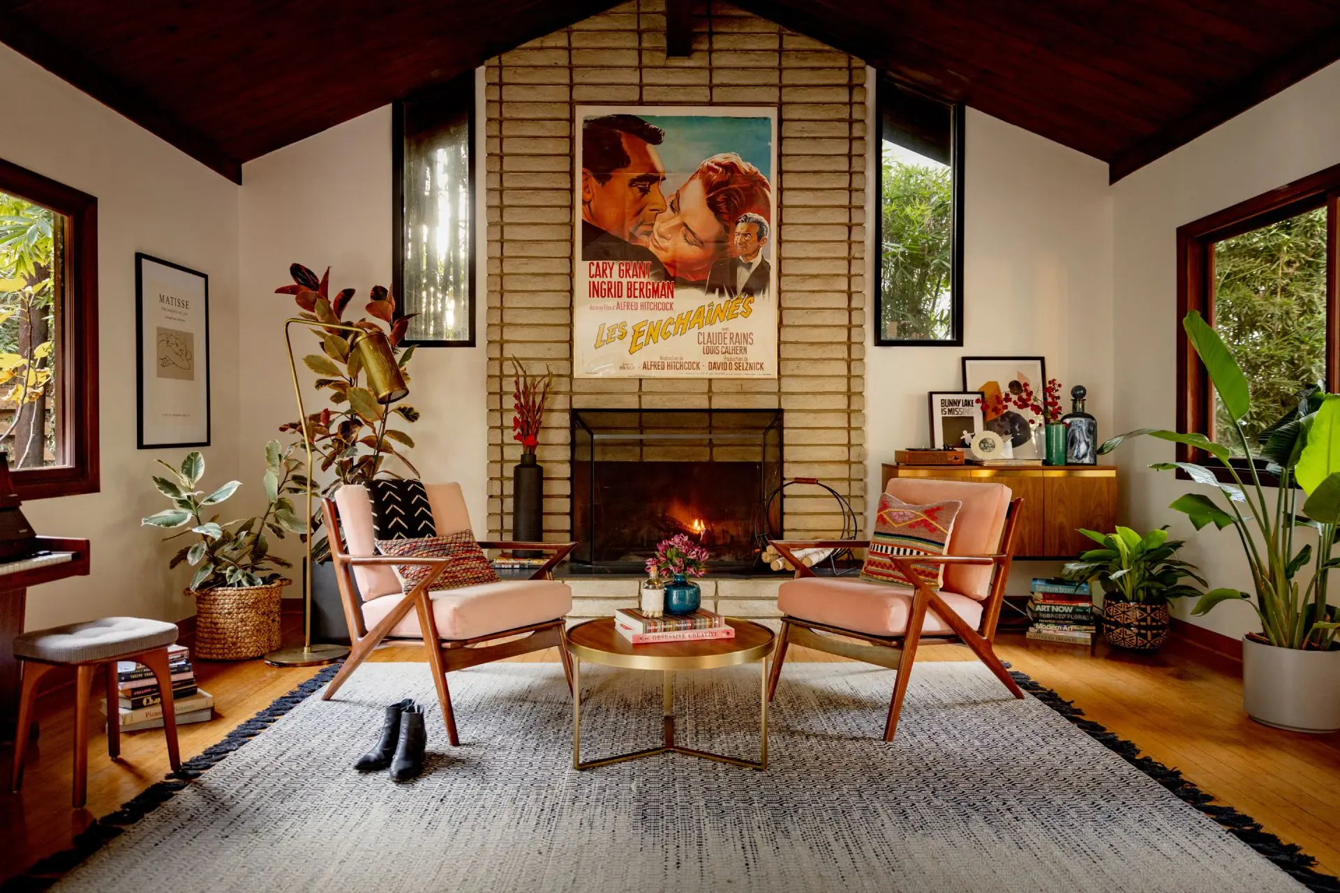 Stunning Mid Century Design Ideas with Planters | Jay Scotts