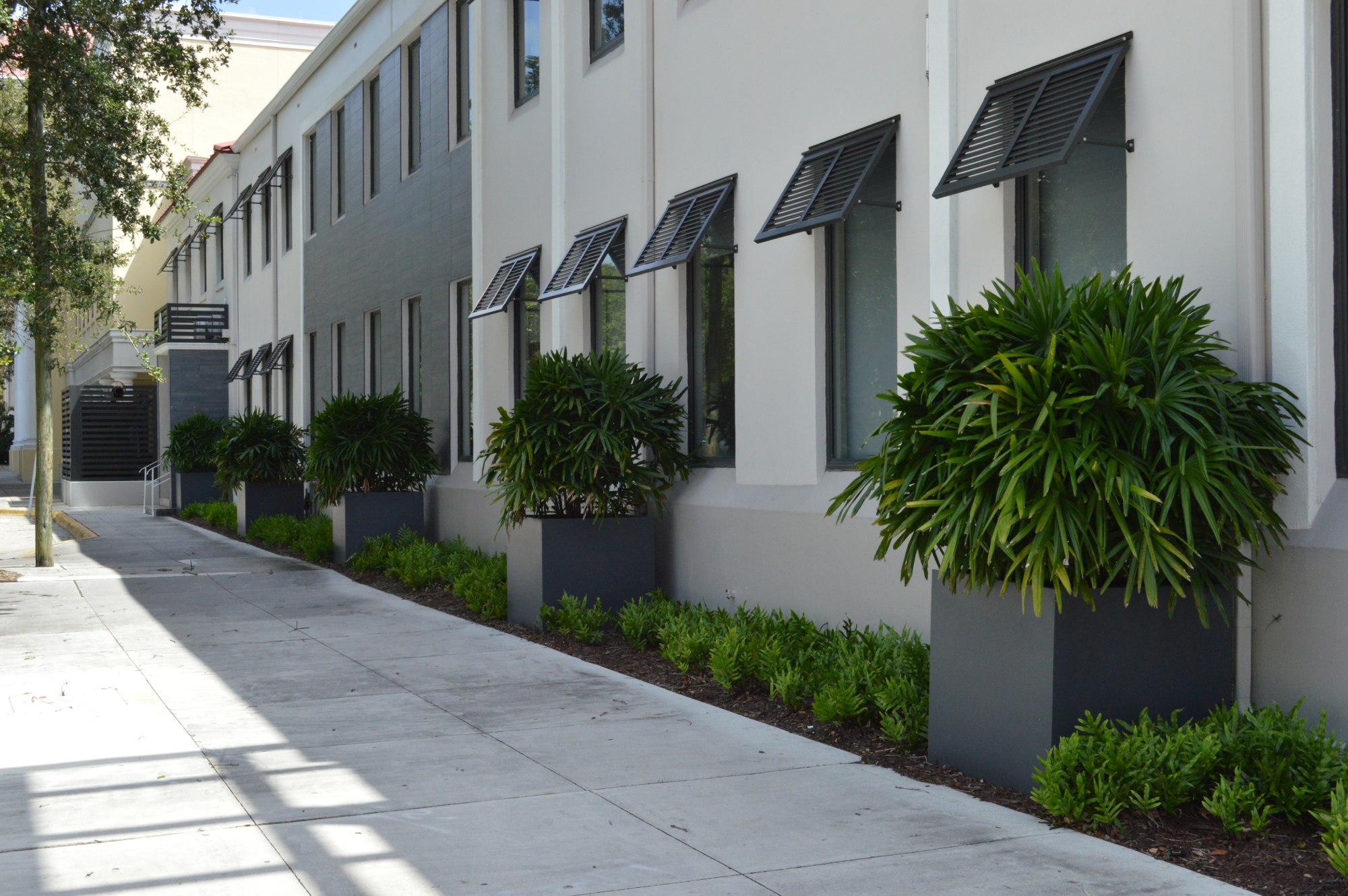 montroy cube streetscape